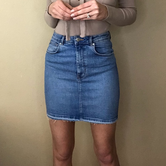 Zara Dresses & Skirts - RESERVED {Zara} denim stretch mini skirt